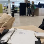 Salaire conseiller France Travail : 27 800 € brut, 13e mois